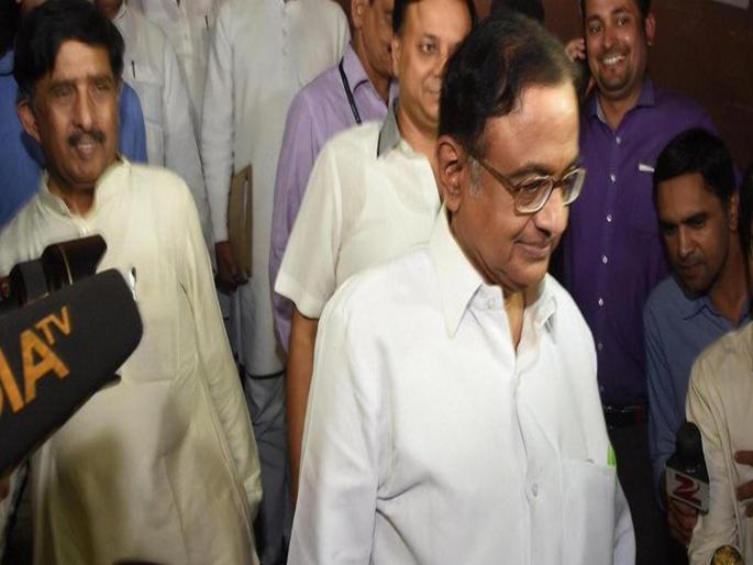 P. Chidambaram finally out of jail after 106 days, Supreme Court bail | पी. चिदम्बरम अखेर १0६ दिवसांनी तुरुंगातून बाहेर, सुप्रीम कोर्टाचा जामीन
