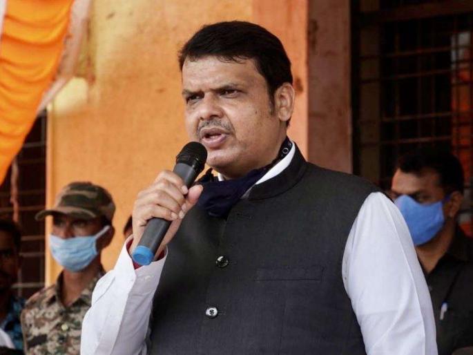 The Chief Minister Uddhav thackeray does not say a word, Devendra Fadnavis's on parambir singh letter | मुख्यमंत्री एक शब्दही बोलत नाहीत, उद्धव ठाकरेंच्या चुप्पीवर फडणवीसांचे बाण The Chief Minister Uddhav thackeray does not say a word, Devendra Fadnavis's on parambir singh letter | मुख्यमंत्री एक शब्दही बोलत नाहीत, उद्धव ठाकरेंच्या चुप्पीवर फडणवीसांचे बाण