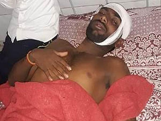 Tourists plunge into the valley of punchbowl points in chikhaldhara water fall | चिखलदऱ्यातील थरार, पंचबोल पॉइंट्सच्या दरीत पर्यटक कोसळला Tourists plunge into the valley of punchbowl points in chikhaldhara water fall | चिखलदऱ्यातील थरार, पंचबोल पॉइंट्सच्या दरीत पर्यटक कोसळला