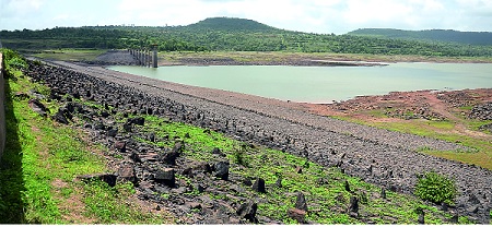 Waterfalls for 'Chikotra': Response from all 35 villages | ‘चिकोत्रा’साठी जलतृप्ती लोकलढा : सर्वच ३५ गावांतून प्रतिसाद Waterfalls for 'Chikotra': Response from all 35 villages | ‘चिकोत्रा’साठी जलतृप्ती लोकलढा : सर्वच ३५ गावांतून प्रतिसाद