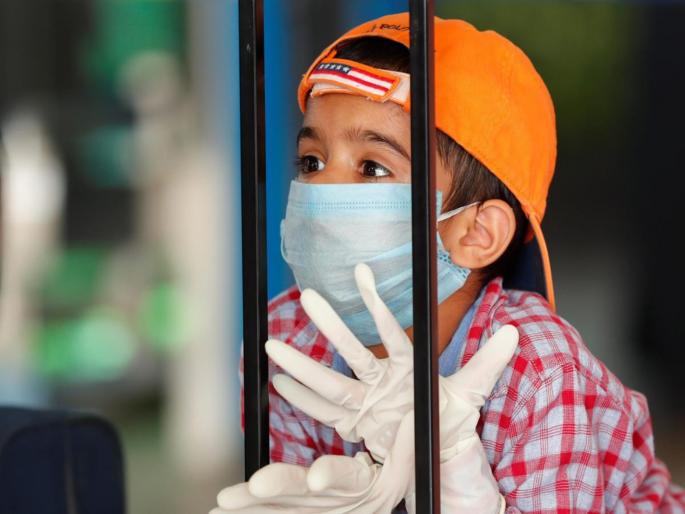 corona symptoms in children told by experts | तुमच्या चिमुकल्यांमधील कोरोनाची लक्षणं वेळीच ओळखा! तज्ज्ञांकडूनच जाणून घ्या अधिक corona symptoms in children told by experts | तुमच्या चिमुकल्यांमधील कोरोनाची लक्षणं वेळीच ओळखा! तज्ज्ञांकडूनच जाणून घ्या अधिक