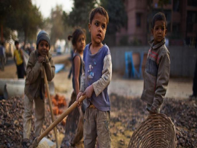 More than 25 lakh children engaged in labor in Maharashtra | महाराष्ट्रात २५ लाखांहून अधिक बालके गुंतली मजुरीत More than 25 lakh children engaged in labor in Maharashtra | महाराष्ट्रात २५ लाखांहून अधिक बालके गुंतली मजुरीत