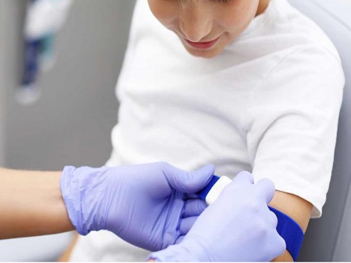 coronavirus: treatment of pediatric patients without parents; Fighting attitude shown in the hospital | coronavirus : बालरुग्णांनी पालकांशिवाय घेतले उपचार; रुग्णालयात दाखवली लढाऊ वृत्ती coronavirus: treatment of pediatric patients without parents; Fighting attitude shown in the hospital | coronavirus : बालरुग्णांनी पालकांशिवाय घेतले उपचार; रुग्णालयात दाखवली लढाऊ वृत्ती