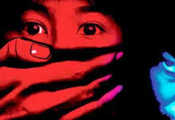 Missing girl with three children from the city | शहरातून तीन मुलांसह मुलगी बेपत्ता  Missing girl with three children from the city | शहरातून तीन मुलांसह मुलगी बेपत्ता