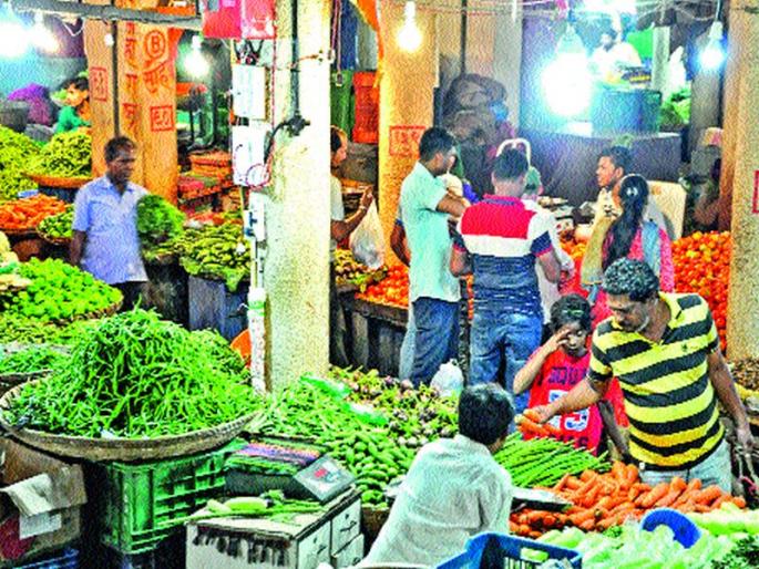 Inflation issue hitting hard as household budget collapsing | स्वयंपाक घरात ‘महागाई’चा धूर! दरवाढीचा ठसका Inflation issue hitting hard as household budget collapsing | स्वयंपाक घरात ‘महागाई’चा धूर! दरवाढीचा ठसका