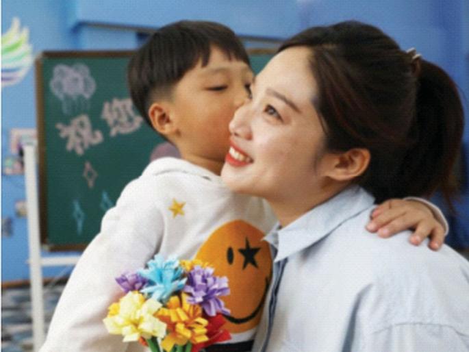 Don't get married, but have children! China's solution to increase the birth rate... | लग्न करू नका, पण मुलं जन्माला घाला! जन्मदर वाढविण्यासाठी चीनचा उपाय... Don't get married, but have children! China's solution to increase the birth rate... | लग्न करू नका, पण मुलं जन्माला घाला! जन्मदर वाढविण्यासाठी चीनचा उपाय...