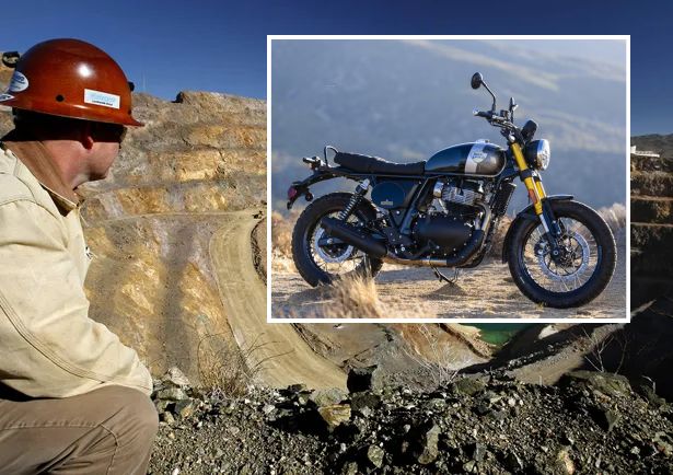 Royal Enfield avoids China's rare earth materials! Used new metal, auto companies were shocked... | रॉयल एनफिल्डने चीनचे रेअर अर्थ मटेरिअल टाळले! नवीन धातू वापरला, ऑटो कंपन्या चकीत झाल्या... Royal Enfield avoids China's rare earth materials! Used new metal, auto companies were shocked... | रॉयल एनफिल्डने चीनचे रेअर अर्थ मटेरिअल टाळले! नवीन धातू वापरला, ऑटो कंपन्या चकीत झाल्या...