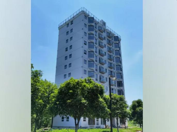 Building Ten Storeys in one Day, BROAD Living Building in China Video Viral | Video: १ दिवसांत उभी राहिली १० मजली इमारत; ‘या’ तंत्रज्ञानाच्या मदतीनं चीनची कमाल, व्हिडिओ व्हायरल Building Ten Storeys in one Day, BROAD Living Building in China Video Viral | Video: १ दिवसांत उभी राहिली १० मजली इमारत; ‘या’ तंत्रज्ञानाच्या मदतीनं चीनची कमाल, व्हिडिओ व्हायरल