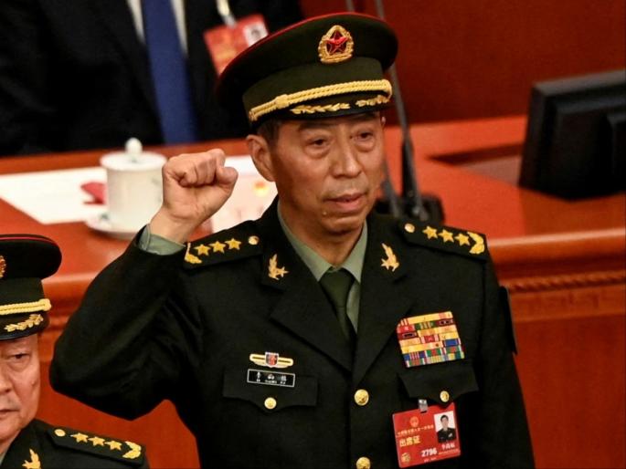 Defense Minister missing after China's foreign minister; Last seen two weeks ago | चीनच्या परराष्ट्र मंत्र्यानंतर आता संरक्ष मंत्री बेपत्ता; दोन आठवड्यांपूर्वी शेवटचे दिसले Defense Minister missing after China's foreign minister; Last seen two weeks ago | चीनच्या परराष्ट्र मंत्र्यानंतर आता संरक्ष मंत्री बेपत्ता; दोन आठवड्यांपूर्वी शेवटचे दिसले