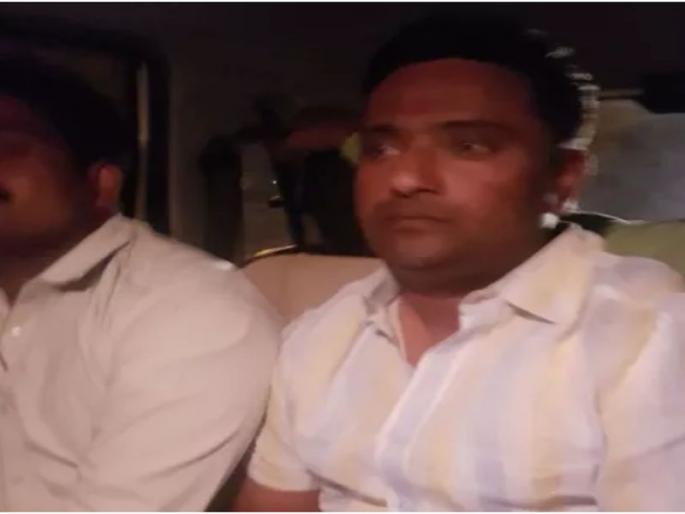 Shripad Chhindam Sent to 14-day judicial custody | शिवरायांबद्दल आक्षेपार्ह वक्तव्य करणाऱ्या श्रीपाद छिंदमला 14 दिवसांची न्यायालयीन कोठडी Shripad Chhindam Sent to 14-day judicial custody | शिवरायांबद्दल आक्षेपार्ह वक्तव्य करणाऱ्या श्रीपाद छिंदमला 14 दिवसांची न्यायालयीन कोठडी