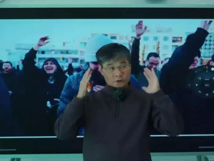 Will America win or lose the Iran war Three predictions by Chinese Nostradamus two came true the third prediction is also sensational | अमेरिका 'इराण युद्ध' जिंकणार की हरणार? चिनी 'नॉस्ट्रॅडॅमस'ची तीन भाकितं, दोन खरी ठरली; तिसरी भविष्यवाणीही खळबळजनक! Will America win or lose the Iran war Three predictions by Chinese Nostradamus two came true the third prediction is also sensational | अमेरिका 'इराण युद्ध' जिंकणार की हरणार? चिनी 'नॉस्ट्रॅडॅमस'ची तीन भाकितं, दोन खरी ठरली; तिसरी भविष्यवाणीही खळबळजनक!