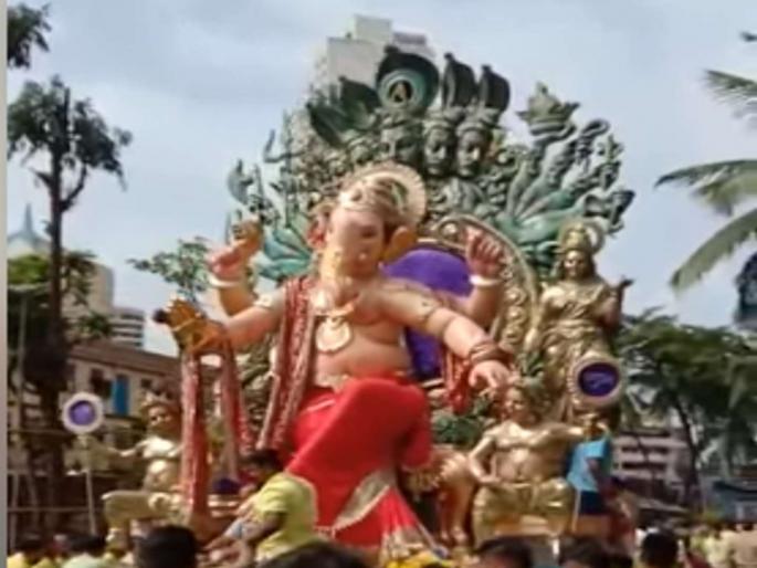 'Chintamani' Aagman Sohala in Chinchpokali | ‘चिंतामणी’ची एक झलक मिळण्यासाठी तरुणाईची अलोट गर्दी 'Chintamani' Aagman Sohala in Chinchpokali | ‘चिंतामणी’ची एक झलक मिळण्यासाठी तरुणाईची अलोट गर्दी