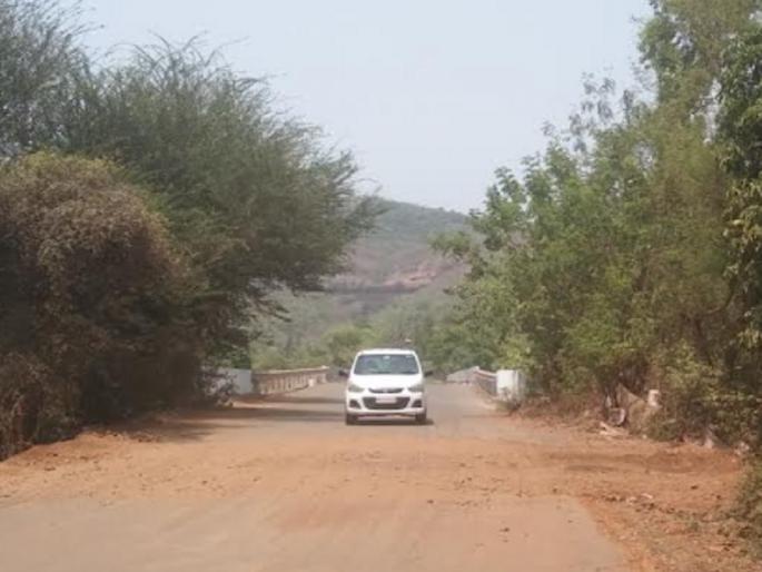 Enron Bridge in Chiplun opens to traffic after five years | Ratnagiri: चिपळुणातील एन्रॉन पूल तब्बल पाच वर्षांनी वाहतुकीस खुला Enron Bridge in Chiplun opens to traffic after five years | Ratnagiri: चिपळुणातील एन्रॉन पूल तब्बल पाच वर्षांनी वाहतुकीस खुला