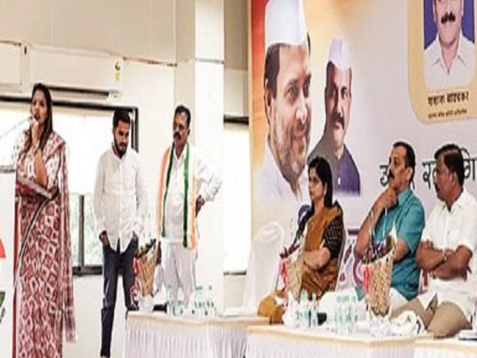 Congress in turmoil in Chiplun ahead of elections 3 candidates for mayor, 33 for corporator | निवडणुकीच्या तोंडावर काँग्रेसमध्ये धुसफूस; चिपळूणमध्ये नगराध्यक्षपदासाठी ३, नगरसेवक होण्यासाठी ३३ इच्छुक Congress in turmoil in Chiplun ahead of elections 3 candidates for mayor, 33 for corporator | निवडणुकीच्या तोंडावर काँग्रेसमध्ये धुसफूस; चिपळूणमध्ये नगराध्यक्षपदासाठी ३, नगरसेवक होण्यासाठी ३३ इच्छुक