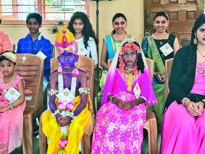 Chiplunkar was engrossed in the fun world of twins | जुळ्यांच्या गंमतीशीर विश्वात चिपळूणकर रमले Chiplunkar was engrossed in the fun world of twins | जुळ्यांच्या गंमतीशीर विश्वात चिपळूणकर रमले