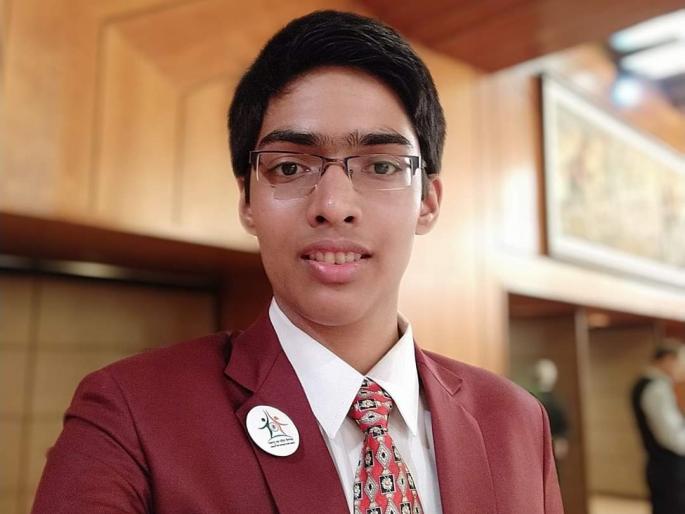 Pune's Chirag Phalor first in the country in JEE Advance | JEE Advanced Result 2020 : पुण्याचा चिराग फलोर 'जेईई अॅडव्हान्स'मध्ये देशात प्रथम Pune's Chirag Phalor first in the country in JEE Advance | JEE Advanced Result 2020 : पुण्याचा चिराग फलोर 'जेईई अॅडव्हान्स'मध्ये देशात प्रथम