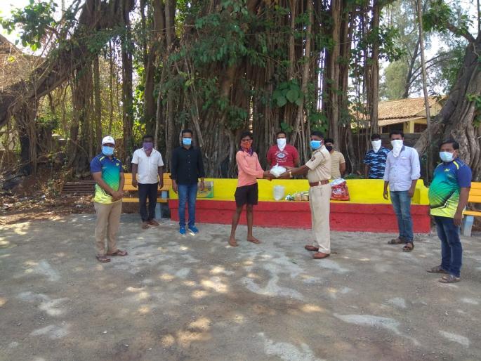 CoronaVirus Lockdown: | CoronaVirus Lockdown :चिरेखाणीवरच्या कामगारांच्या पेटल्या चुली ! CoronaVirus Lockdown: | CoronaVirus Lockdown :चिरेखाणीवरच्या कामगारांच्या पेटल्या चुली !