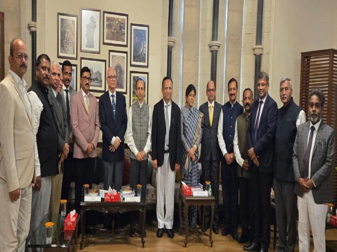 Give some time to the bench the right decision will definitely be made, assures Chief Justice Alok Aradhe | कोल्हापूर खंडपीठाबाबत थोडासा वेळ द्या, निश्चितच योग्य तो निर्णय होईल; मुख्य न्यायमूर्ती आलोक आराधे यांचे आश्वासन