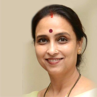 need Penalties to accused : Chitra wagh | छेडछाडीवर वचक बसेल, असा दंड हवा : चित्रा वाघ; धामणेत पीडित कुटुंबाची घेतली भेट need Penalties to accused : Chitra wagh | छेडछाडीवर वचक बसेल, असा दंड हवा : चित्रा वाघ; धामणेत पीडित कुटुंबाची घेतली भेट