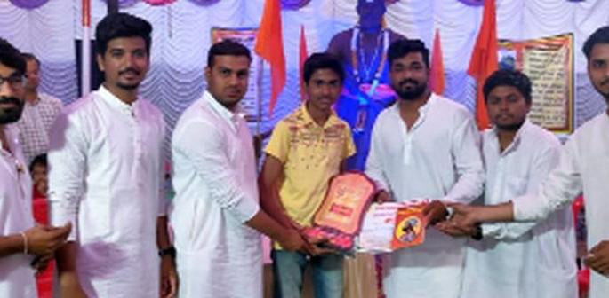 First of all, Vedanta Sonawan at Shivrang painting competition | शिवरंग चित्रकला स्पर्धेत वेदांत सोनवणे प्रथम First of all, Vedanta Sonawan at Shivrang painting competition | शिवरंग चित्रकला स्पर्धेत वेदांत सोनवणे प्रथम