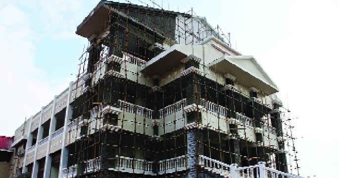 Unrealistic rate; The rates of makers of the movie are more than the terms of the locals: the demands of film industry by the facilitators; 3 Films shot in six months | अवास्तव दर; चित्रनगरीकडे निर्मात्यांची पाठ लोकेशन्सच्या तुलनेने दर जास्त : सोईसुविधांची चित्रपट व्यावसायिकांकडून मागणी; सहा महिन्यांत ३ चित्रपटांचे चित्रीकरण