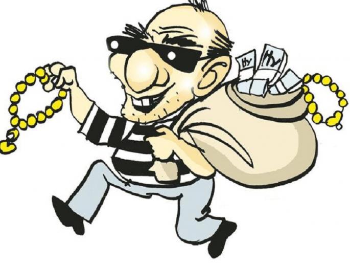 Items stolen by domestic servants | नोकरांनी घरमालकीणीला दिले गुंगीचे औषध; बेशुद्ध करून पळविला लाखोंचा ऐवज Items stolen by domestic servants | नोकरांनी घरमालकीणीला दिले गुंगीचे औषध; बेशुद्ध करून पळविला लाखोंचा ऐवज