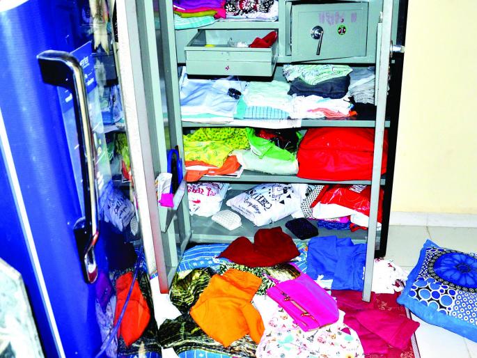  Filing of thieves and crime in ten places in Kankavla, attempt to steal a bike, | कणकवलीत दहा ठिकाणी चोरांचा उच्छाद-गुन्हे दाखल, दुचाकी चोरण्याचा प्रयत्न