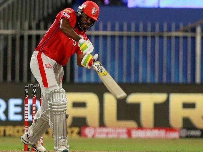 IPL 2020 chris gayle becomes first batsman to score 10000 t20 runs in fours sixes | IPL 2020: बापरे! केवळ चौकार-षटकारांच्या सहाय्यानेच पूर्ण केल्या १० हजार धावा; युनिव्हर्स बॉसचा दणका!