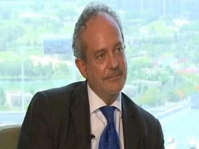 Agustawestland: agusta westland deal christian michel letter prime minister | Agusta Westland Scam: मनमोहन यांच्यावर होता काँग्रेसचा दबाव, मिशेलच्या चिठ्ठीतून गौप्यस्फोट Agustawestland: agusta westland deal christian michel letter prime minister | Agusta Westland Scam: मनमोहन यांच्यावर होता काँग्रेसचा दबाव, मिशेलच्या चिठ्ठीतून गौप्यस्फोट