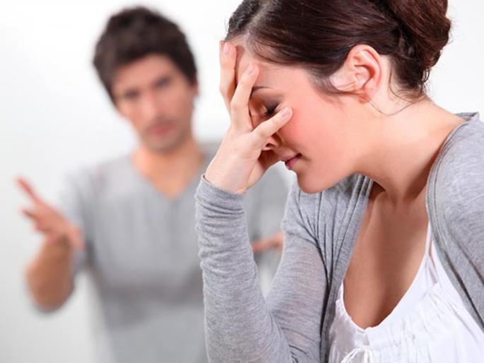 wife used gossip about husband on online group husband was member of the group | ऑनलाईन ग्रुपवर पतीच्या चुगल्या करायची पत्नी, पती त्याच ग्रुपचा मेंबर होता हे नव्हतं माहिती... wife used gossip about husband on online group husband was member of the group | ऑनलाईन ग्रुपवर पतीच्या चुगल्या करायची पत्नी, पती त्याच ग्रुपचा मेंबर होता हे नव्हतं माहिती...
