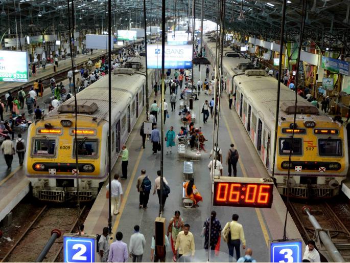 western railway goods from light camera action 1 21 crore earned | लाइट, कॅमेरा ॲक्शनमधून पश्चिम रेल्वे मालामाल; १.२१ कोटींची केली कमाई  western railway goods from light camera action 1 21 crore earned | लाइट, कॅमेरा ॲक्शनमधून पश्चिम रेल्वे मालामाल; १.२१ कोटींची केली कमाई