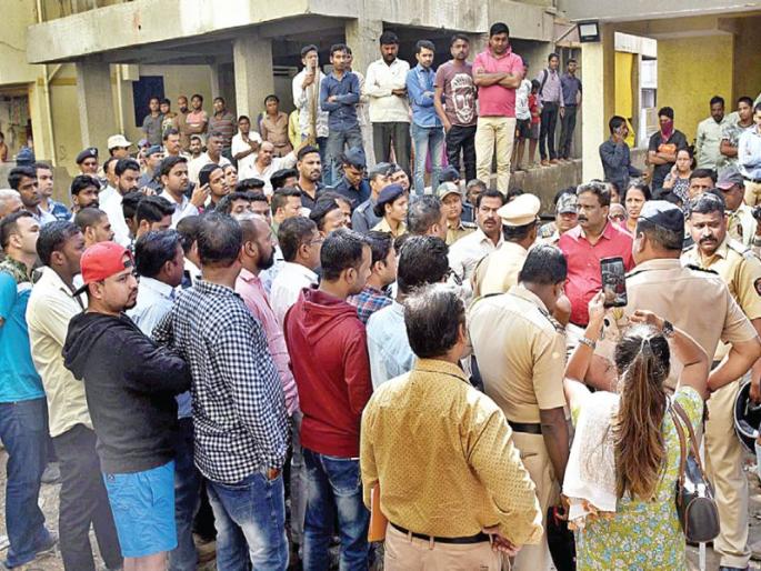 Against the encroachment of CIDCO villagers opposed it | सिडकोच्या अतिक्रमण कारवाईला उसर्ली ग्रामस्थांचा विरोध Against the encroachment of CIDCO villagers opposed it | सिडकोच्या अतिक्रमण कारवाईला उसर्ली ग्रामस्थांचा विरोध