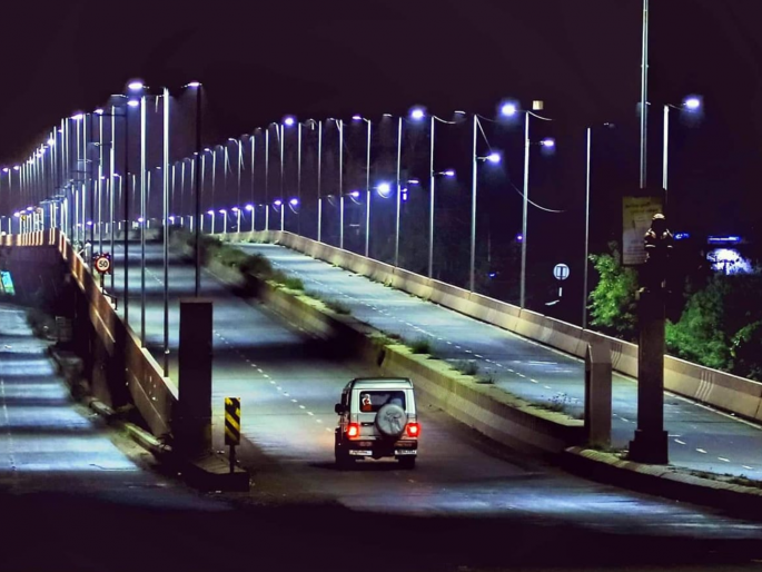 The left side of the CIDCO flyover will be closed for six days, while the right side will be closed for five days | सहा दिवसांसाठी सिडको उड्डाणपुलाची डावी, तर पाच दिवसांसाठी उजवी बाजू बंद राहणार The left side of the CIDCO flyover will be closed for six days, while the right side will be closed for five days | सहा दिवसांसाठी सिडको उड्डाणपुलाची डावी, तर पाच दिवसांसाठी उजवी बाजू बंद राहणार