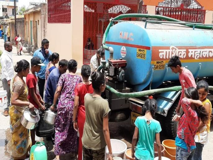 Low pressure water supply in Nashik; Citizens' anger | नाशकात विविध भागात कमी दबाने पाणी पुरवठा; नागरिकांचा संताप Low pressure water supply in Nashik; Citizens' anger | नाशकात विविध भागात कमी दबाने पाणी पुरवठा; नागरिकांचा संताप