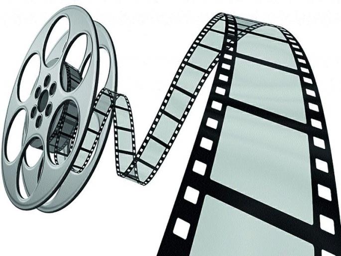 Here's the 'flops' color scheme on the screen | इथे ‘फ्लॉप’चित्रपटांवर रंगते चर्चा  