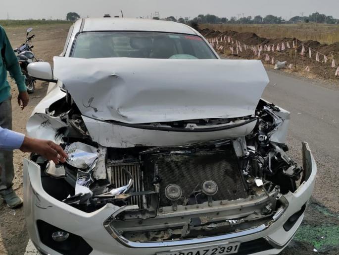 Circle officer killed in car accident | कार अपघातात मंडल अधिकाऱ्याचा मृत्यू Circle officer killed in car accident | कार अपघातात मंडल अधिकाऱ्याचा मृत्यू