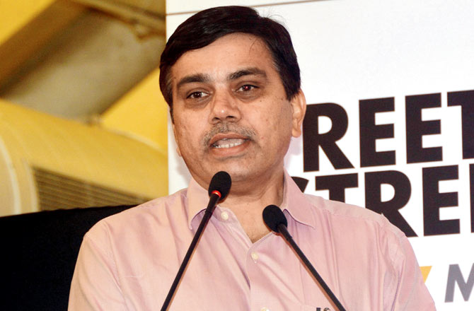 Road audit to prevent accident - Shekhar Channe | अपघात रोखण्यासाठी कोणत्या उपाययोजना केल्या जात आहेत?