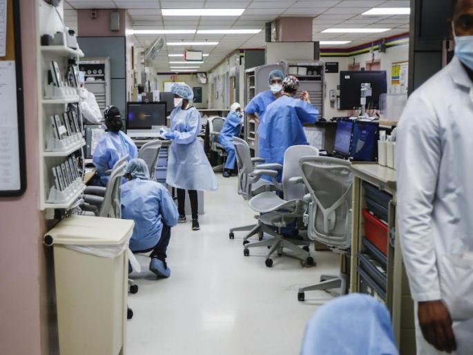 Over 12 lakh active corona patients in the country | देशात सक्रिय रुग्ण १२ लाखांवर; २ लाख ६४ हजार नवे बाधित, ओमायक्राॅनग्रस्तांत ५ टक्के वाढ Over 12 lakh active corona patients in the country | देशात सक्रिय रुग्ण १२ लाखांवर; २ लाख ६४ हजार नवे बाधित, ओमायक्राॅनग्रस्तांत ५ टक्के वाढ