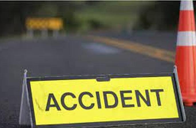 Two students killed in bus, two-wheeler accident near Khamgaon | खामगावजवळ बस, दुचाकी अपघातात दोन विद्यार्थी ठार