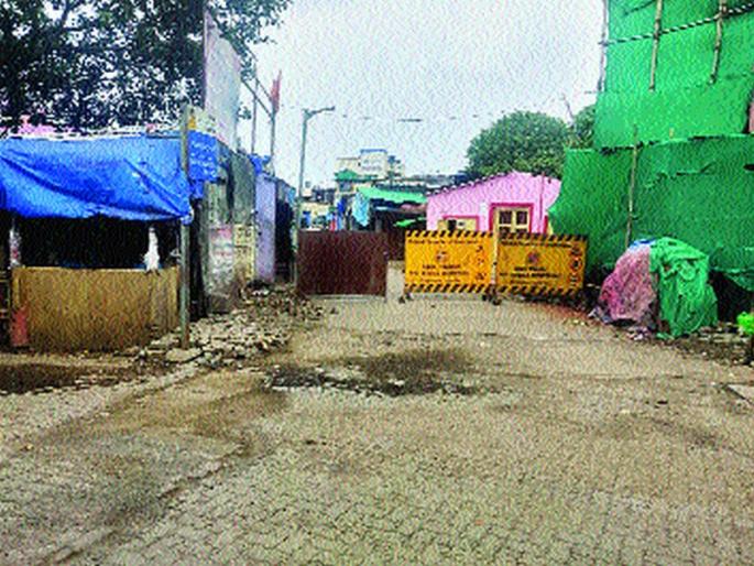 Corona revolted by fish buyers? | मासे खरेदी करणाऱ्यांमुळे बळावला कोरोना ? Corona revolted by fish buyers? | मासे खरेदी करणाऱ्यांमुळे बळावला कोरोना ?