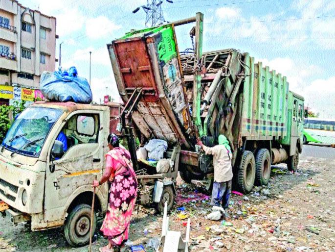 demand of security tools to Cleaners | सफाई कर्मचाऱ्यांचे आरोग्य धोक्यात, सुरक्षा साधनांची मागणी