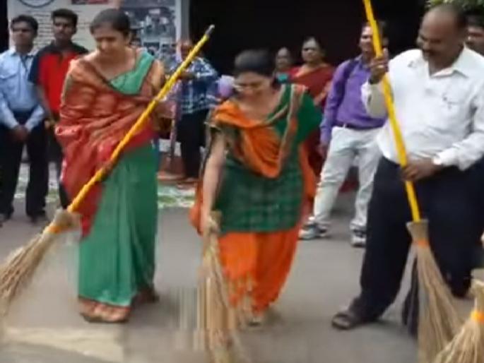 The winners of the clean ward competition in the state's political arena now | राज्यातील पालिकांमध्ये आता स्वच्छ वॉर्ड स्पर्धेची चुरस The winners of the clean ward competition in the state's political arena now | राज्यातील पालिकांमध्ये आता स्वच्छ वॉर्ड स्पर्धेची चुरस
