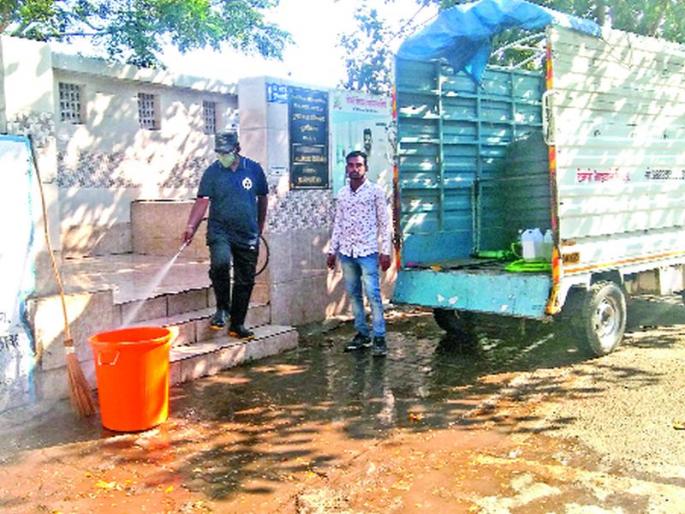 Cleanliness of sanitary latrines | यांत्रिकी पद्धतीने होणार स्वच्छतागृहांची साफसफाई Cleanliness of sanitary latrines | यांत्रिकी पद्धतीने होणार स्वच्छतागृहांची साफसफाई