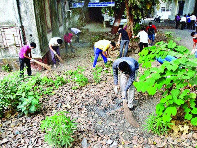 clean drainage in nanded from next month | मान्सूनपूर्व नालेसफाईला पुढील आठवड्याचा मिळणार मुहूर्त