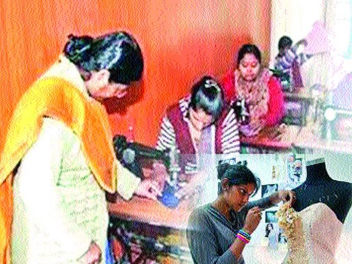 Women's business coaching scandal in Khed taluka | महिला व्यवसाय प्रशिक्षणात खेड तालुक्यात घोटाळा Women's business coaching scandal in Khed taluka | महिला व्यवसाय प्रशिक्षणात खेड तालुक्यात घोटाळा