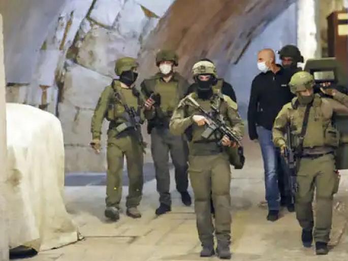 Israeli demolish homes of palestinian attackers amid Russia ukraine war | रशिया-युक्रेन युद्धादरम्यानच इस्रायलची मोठी कारवाई; पॅलेस्टाइनमधील हल्लेखोरांविरोधात उचललं असं पाऊल Israeli demolish homes of palestinian attackers amid Russia ukraine war | रशिया-युक्रेन युद्धादरम्यानच इस्रायलची मोठी कारवाई; पॅलेस्टाइनमधील हल्लेखोरांविरोधात उचललं असं पाऊल