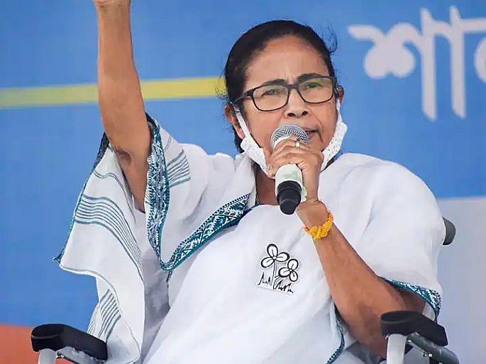 West Bengal election 2021 CM Mamata Banerjee says corona second wave pandemic created by pm modi | West Bengal election : कोरोनाची दुसरी लाट म्हणजे ‘मोदी-निर्मित Tragedy’; बंगालच्या मुख्यमंत्री ममतांचा हल्लाबोल West Bengal election 2021 CM Mamata Banerjee says corona second wave pandemic created by pm modi | West Bengal election : कोरोनाची दुसरी लाट म्हणजे ‘मोदी-निर्मित Tragedy’; बंगालच्या मुख्यमंत्री ममतांचा हल्लाबोल