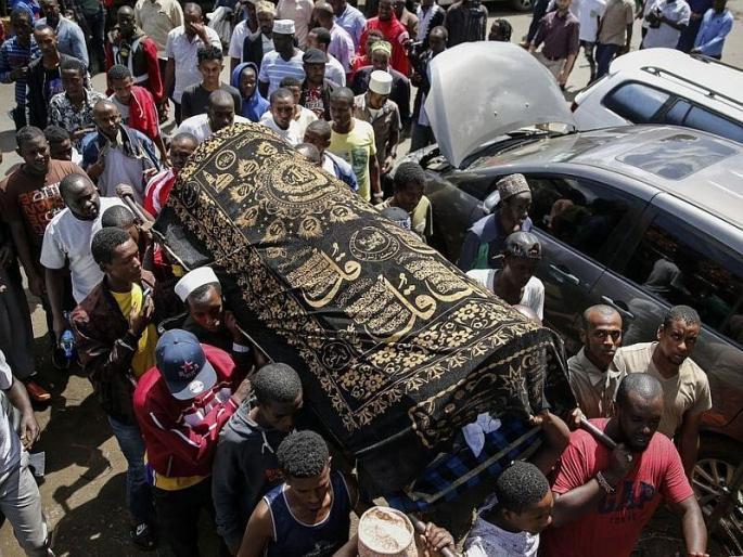 A 13 year old boy was killed by a police bullet during a coronavirus curfew in kenya sna | धक्कादायक; लॉकडाउनमध्ये बाल्कनीत उभ्या असलेल्या 13 वर्षांचा मुलावर झाडली गोळी, नैरोबीतील घटना A 13 year old boy was killed by a police bullet during a coronavirus curfew in kenya sna | धक्कादायक; लॉकडाउनमध्ये बाल्कनीत उभ्या असलेल्या 13 वर्षांचा मुलावर झाडली गोळी, नैरोबीतील घटना