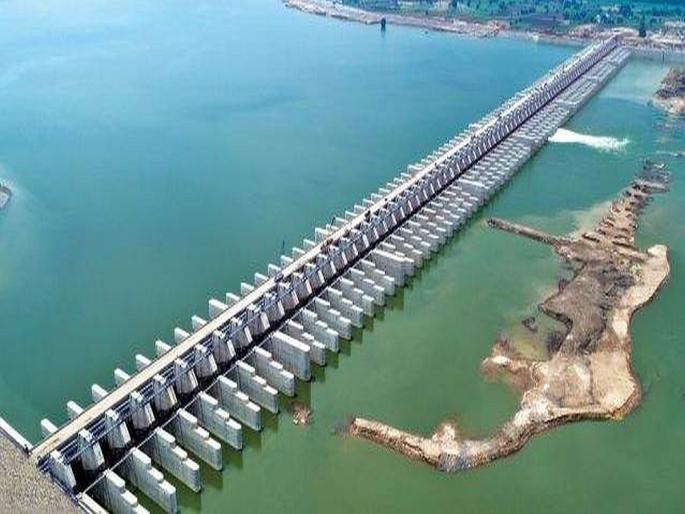 Medigadda Barrage Profitable for the in Telangana, There is no irrigation planning from the Maharashtra state government | मेडीगड्डा बॅरेजमुळे तेलंगणा तुपाशी, महाराष्ट्र उपाशी; राज्य शासनाकडून सिंचनाचे नियोजनच नाही Medigadda Barrage Profitable for the in Telangana, There is no irrigation planning from the Maharashtra state government | मेडीगड्डा बॅरेजमुळे तेलंगणा तुपाशी, महाराष्ट्र उपाशी; राज्य शासनाकडून सिंचनाचे नियोजनच नाही