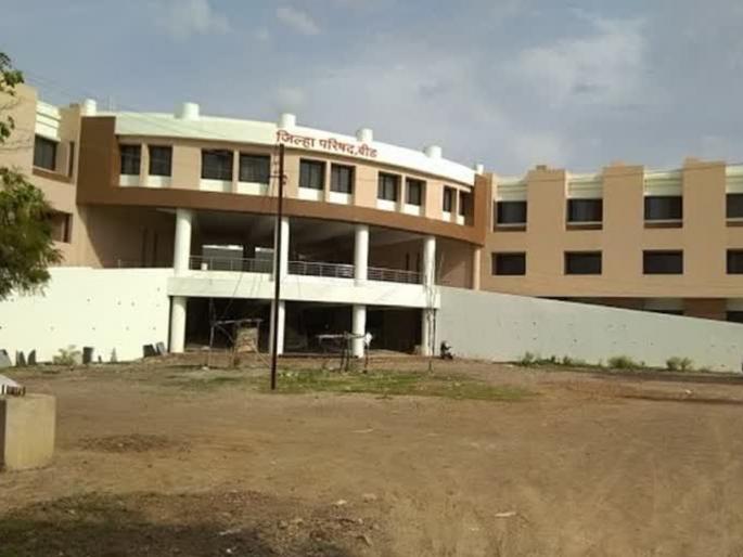 After suspension of 52 teachers in Beed, 26 more disabled teachers on radar | बीडमध्ये ५२ शिक्षकांच्या निलंबनानंतर आणखी २६ दिव्यांग शिक्षक रडारवर, आज सुनावणी After suspension of 52 teachers in Beed, 26 more disabled teachers on radar | बीडमध्ये ५२ शिक्षकांच्या निलंबनानंतर आणखी २६ दिव्यांग शिक्षक रडारवर, आज सुनावणी